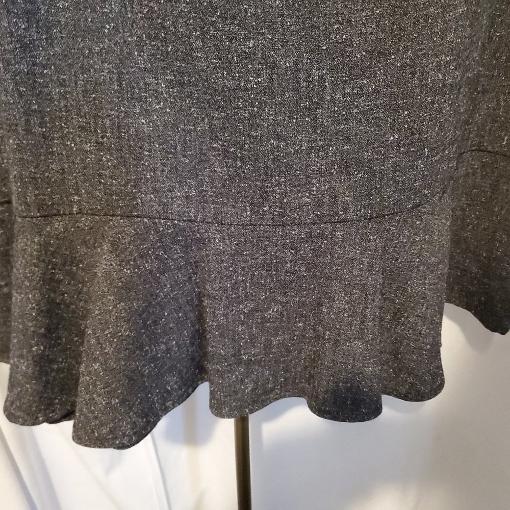 Women's East Fifth Wool Charcoal Tweed-Like Skirt Size 18